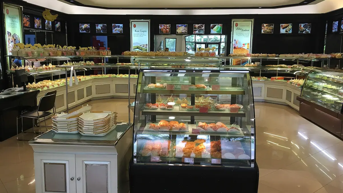 Cooplands – bakery in Alford town centre